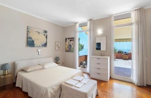 Varazze House | Holiday Home 'Villa della Baia Sea by Interhome