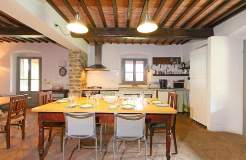 Civitella in Val di Chiana House | Holiday Home Villa La Piaggia by Interhome