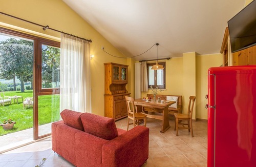 Ponte Rio House | Holiday home with swimming pool, San Costanzo