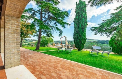 Pesaro House | Holiday house for 10 persons approx. 400 qm in Novilara, Italian Adriatic Coast (Fano and the surrounding area)