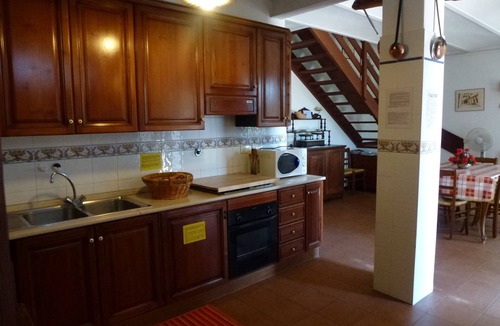 Torgiano House | Holiday house with private pool and whole garden near Assisi. WI-FI