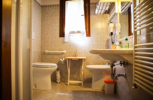 La Campigliola Other | Holiday room 'Gorse Room