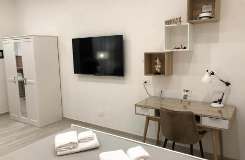Naples Apartment | Home-Carrara
