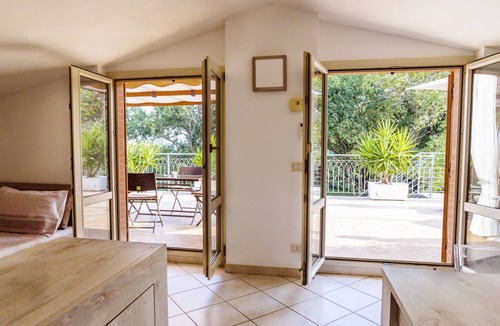 San Tommaso Tre Archi Apartment | HOME FOR GROUPS ACCESSIBLE TO ANIMALS