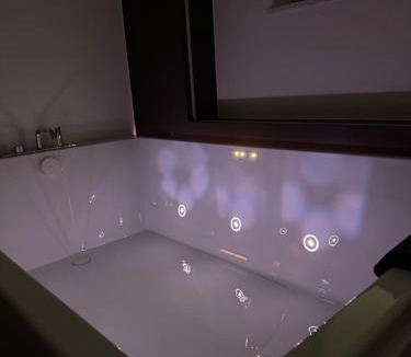 Santa Maria del Cedro Bed & Breakfast | Home Sunset Camere & Jacuzzi a 200 m dal Mare