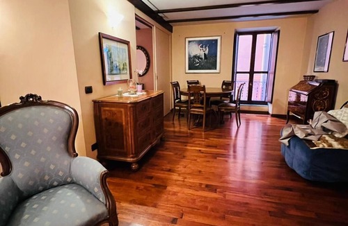 Rione V Ponte Apartment | Home Sweet Rome Coronari