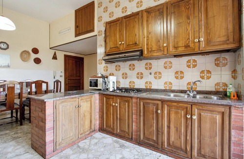 Cava de' Tirreni Apartment | Homerez - Apartment in Cava de' Tirreni.