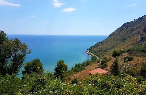Terracina Apartment | Homerez - Appartement 5 km away from the beach for 5 ppl. at Piazza Palatina