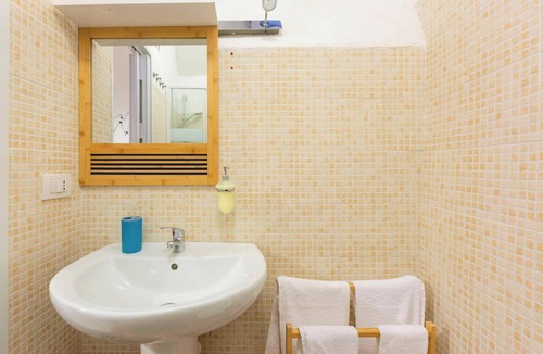 Old Town Apartment | Homerez - Apt in Bari Centre