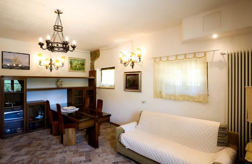 Pieve al Bagnoro Villa | Homerez - Big villa for 9 ppl. with swimming-pool, garden and terrace at Arezzo