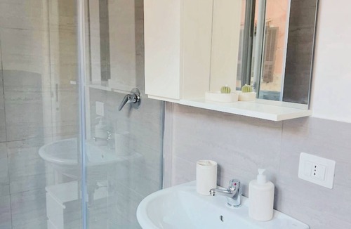 Barra Apartment | Homerez - Modern Apartment in Naples with Fenced Garden
