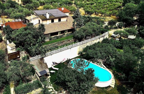 Treglio Villa | Homerez - Villa in Treglio