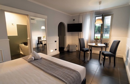 Giugliano in Campania Hotel | Hotel Barbarella