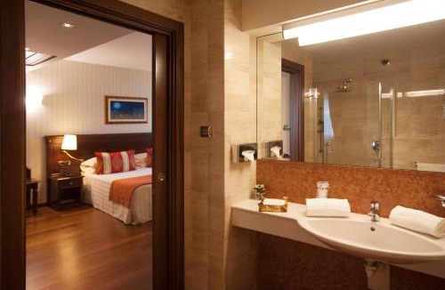 Langhe and Roero Hotel | Hotel Calissano
