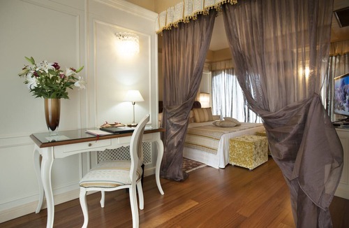 Langhe and Roero Hotel | Hotel Calissano