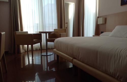 Civitanova Marche Hotel | Hotel Chiaraluna