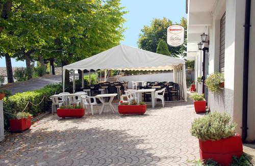 Montedinove Hotel | Hotel Del Duca