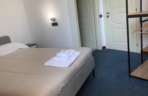 Cerreto dʼEsi Hotel | Hotel Domus