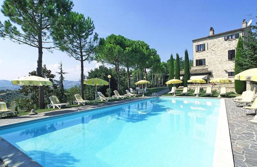 Montelparo Apartment | Hotel in Marche with Scenic Hiking Trails