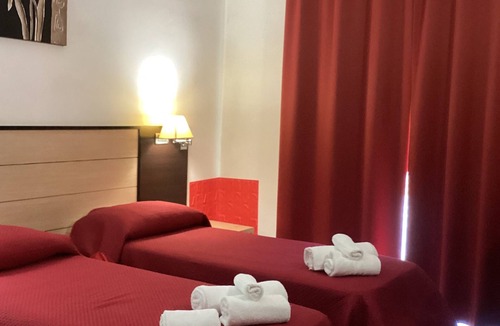 Polla Hotel | Hotel Insteia