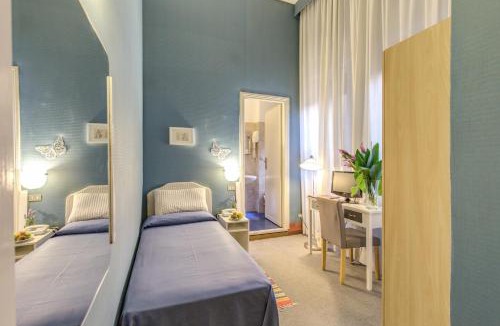 Rione III Colonna Hotel | Hotel King