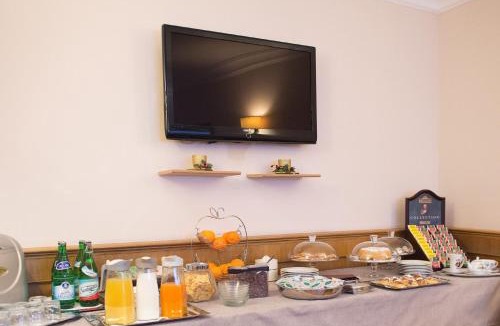 Fuorigrotta Hotel | Hotel Leopardi