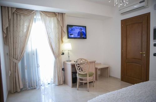 Corigliano Calabro Hotel | Hotel Miramare