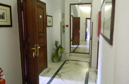 Rione VI Parione Hotel | Hotel Primavera