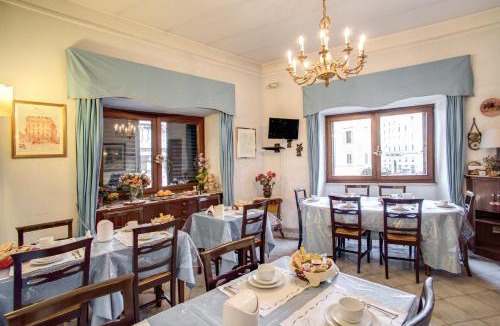 Rione VI Parione Hotel | Hotel Primavera