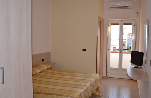 Isola di Capo Rizzuto Hotel | Hotel Residence Florida