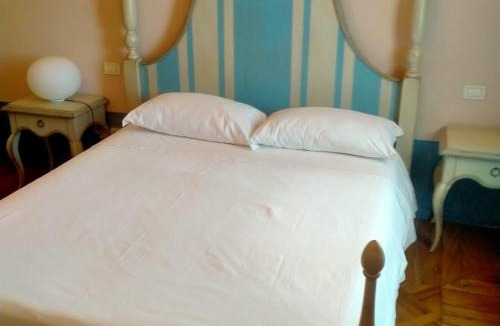 Mondragone Bed & Breakfast | Hotel & Resort Lunatenuta