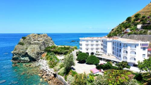 Amantea Hotel | Hotel Ristorante La Scogliera