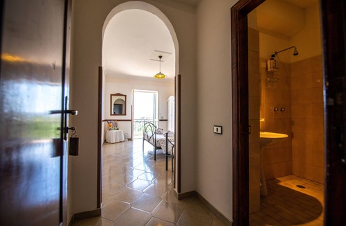 Castellabate Hotel | Hotel Ristorante Madonna Della Scala