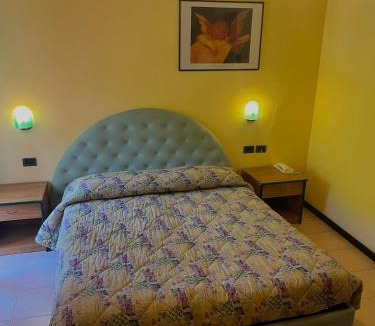 Serravalle di Carda Hotel | Hotel Ristorante Montenerone Il Poeta
