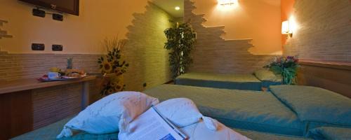Somma Lombardo Hotel | Hotel Ristorante Tre Leoni