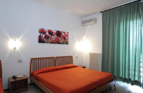 Scarlino Scalo Hotel | Hotel Rodeo Ristorante