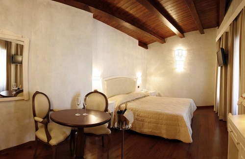 Sulmona Hotel | Hotel Rojan