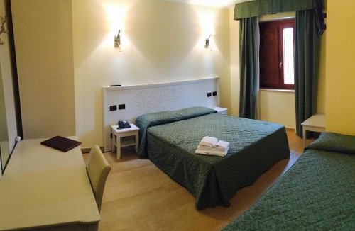 Pescina Hotel | Hotel San Berardo