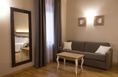 Cornegliano Laudense Hotel | Hotel Sesmones