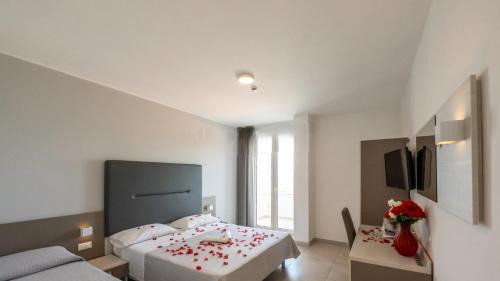 Giulianova Hotel | HOTEL SETTIBI 20m dalla spiaggia