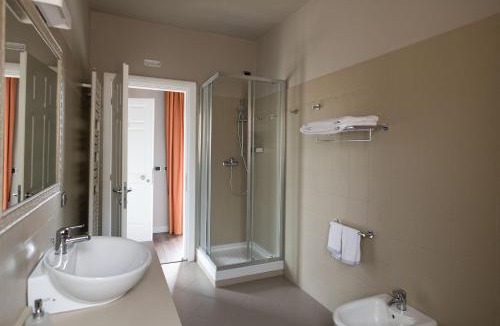 Cortemilia Hotel | Hotel Trepiasì
