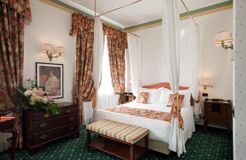 Historic Centre Hotel | Hotel Victoria & Iside Spa