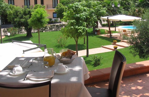Nocera Superiore Hotel | Hotel Villa Albani