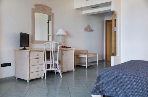 Marina di Mandatoriccio Hotel | Hotel Village Paradise