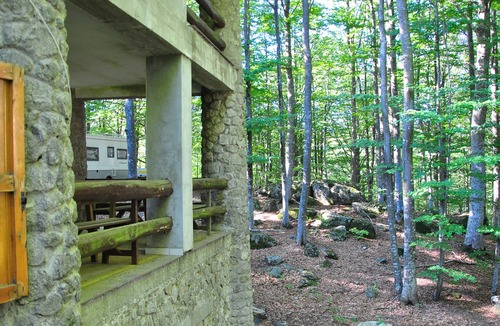 Castel del Piano Ski Chalet | House in the Woods at Macinaie, quiet and nature.