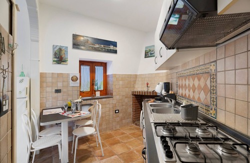 Castel Volturno Apartment | House Le Antiche Mura