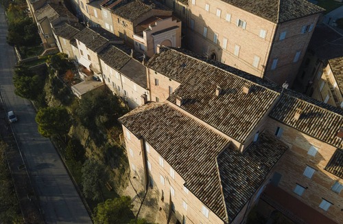 Monte San Pietrangeli House | House marconi avenue