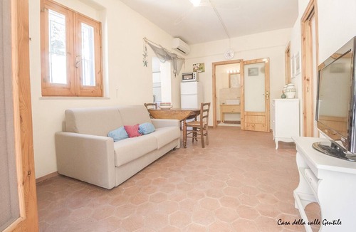 Mattinata House | House of the gentle valley