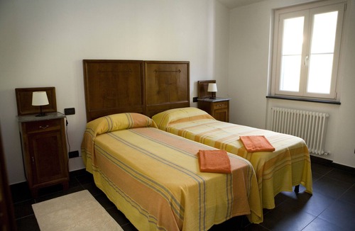 Temossi Apartment | House surrounded by greenery ideal for a quiet and relaxing vacation