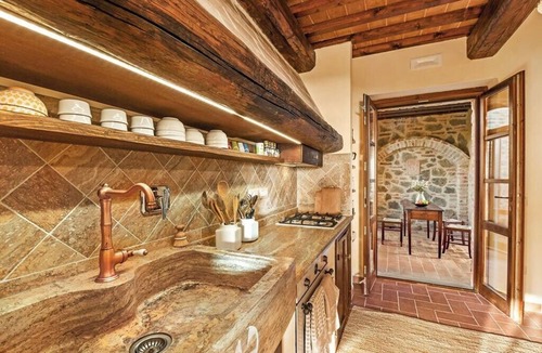 Castiglione del Lago House | House with lakeview between Tuscany and Umbria